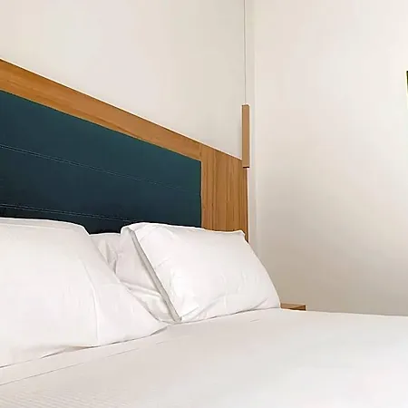 V Hotel