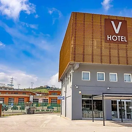 V 4* Ancona