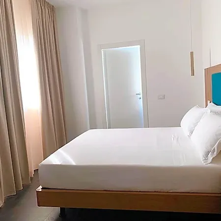 V Hotel
